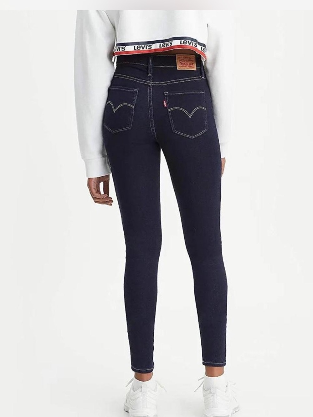 NWOT Levi's Women's Skinny Jeans in Dark Blue